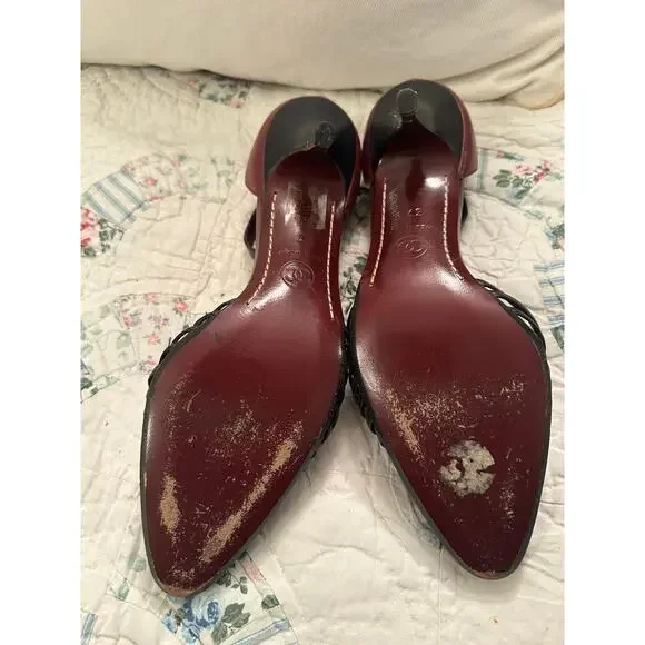 VINTAGE 2003 CHANEL 2 TONE ANKLE STRAP BURGUNDY & BLACK PUMPS 37 - Picture 8 of 9